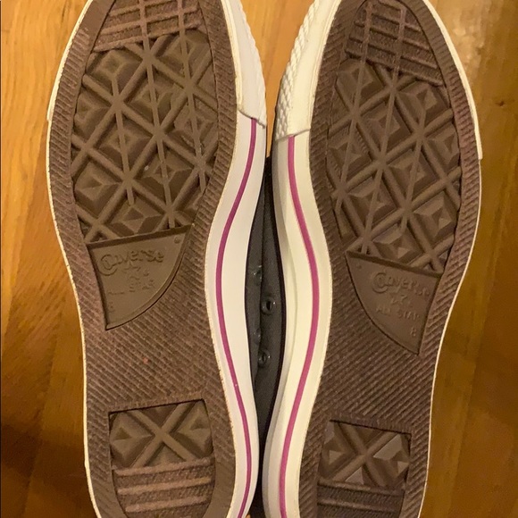 Grey converse - Picture 3 of 3